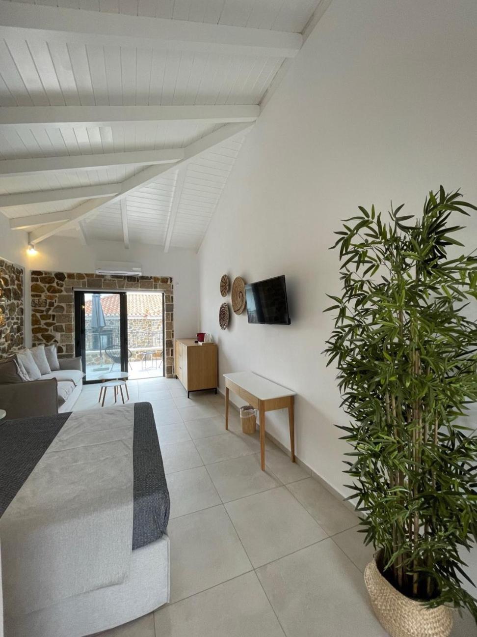 Trocadero Luxury Suites Hermione Buitenkant foto